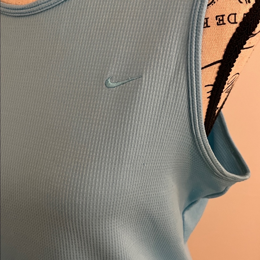 💗Nike Women's Light Blue Tank Top - Picture 6 of 7